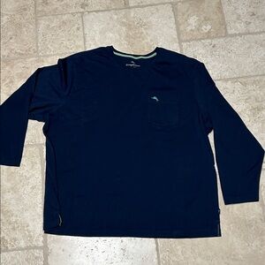 Tommy Bahama Men's Long-Sleeve Pocket Tee in Navy